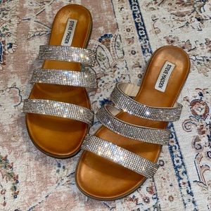 Steve Madden Melzy Sandal ✨